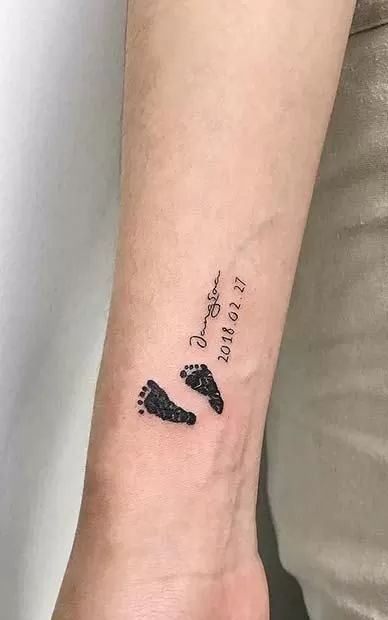line tattoo